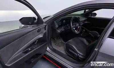 Hyundai Avante 2022 2.0 Механическая в Москве № 458626, миниатюра 10