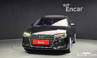 Audi A3 2018 2.0 Автомат в Москве № 469424, миниатюра 3