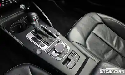 Audi A3 2018 2.0 Автомат в Москве № 469424, миниатюра 9