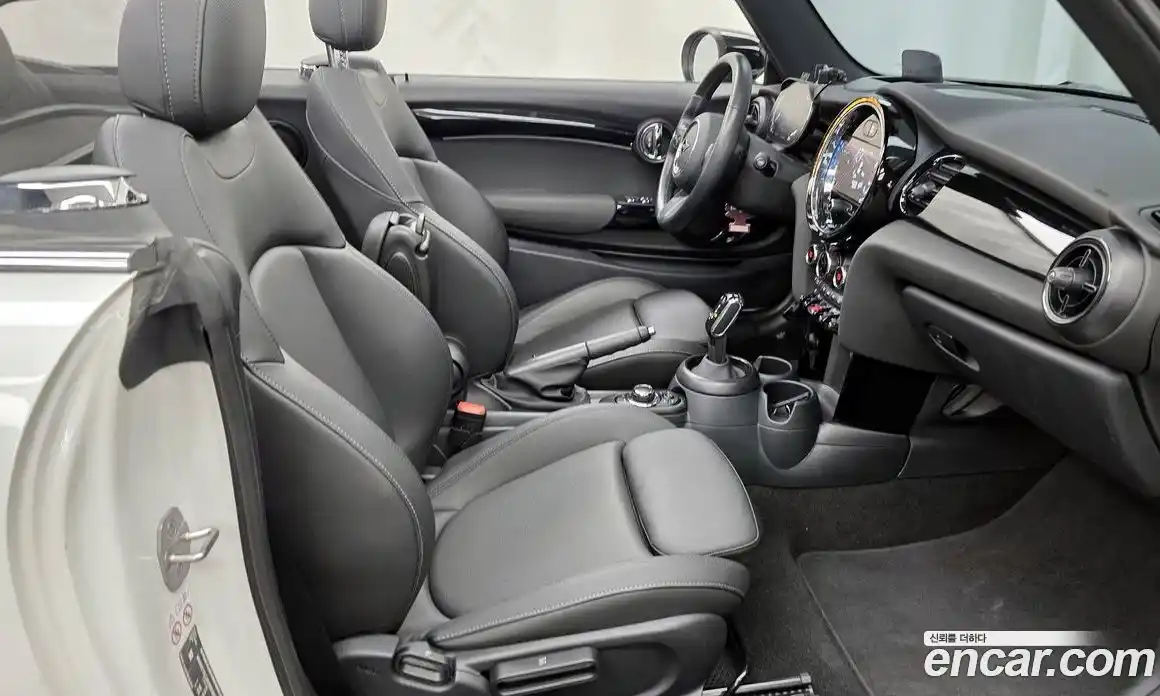 Mini Cooper Convertible 2024 1.5 Автомат в Москве № 471789, фото 11