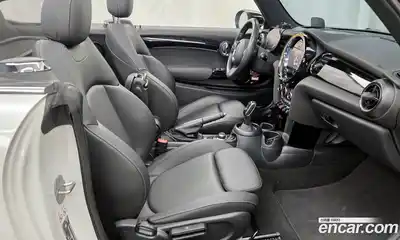 Mini Cooper Convertible 2024 1.5 Автомат в Москве № 471789, миниатюра 11