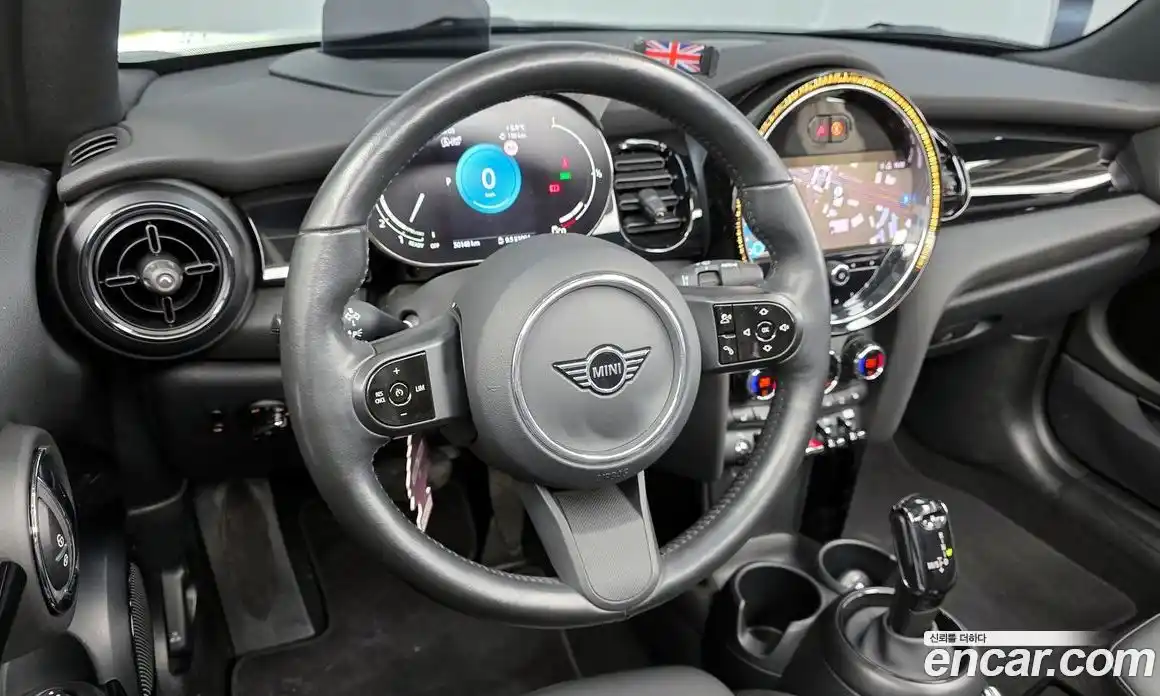 Mini Cooper Convertible 2024 1.5 Автомат в Москве № 471789, фото 13