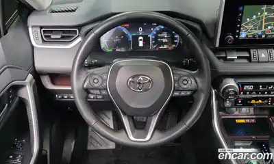 Toyota RAV4 2024 2.5 Автомат в Москве № 472930, миниатюра 12