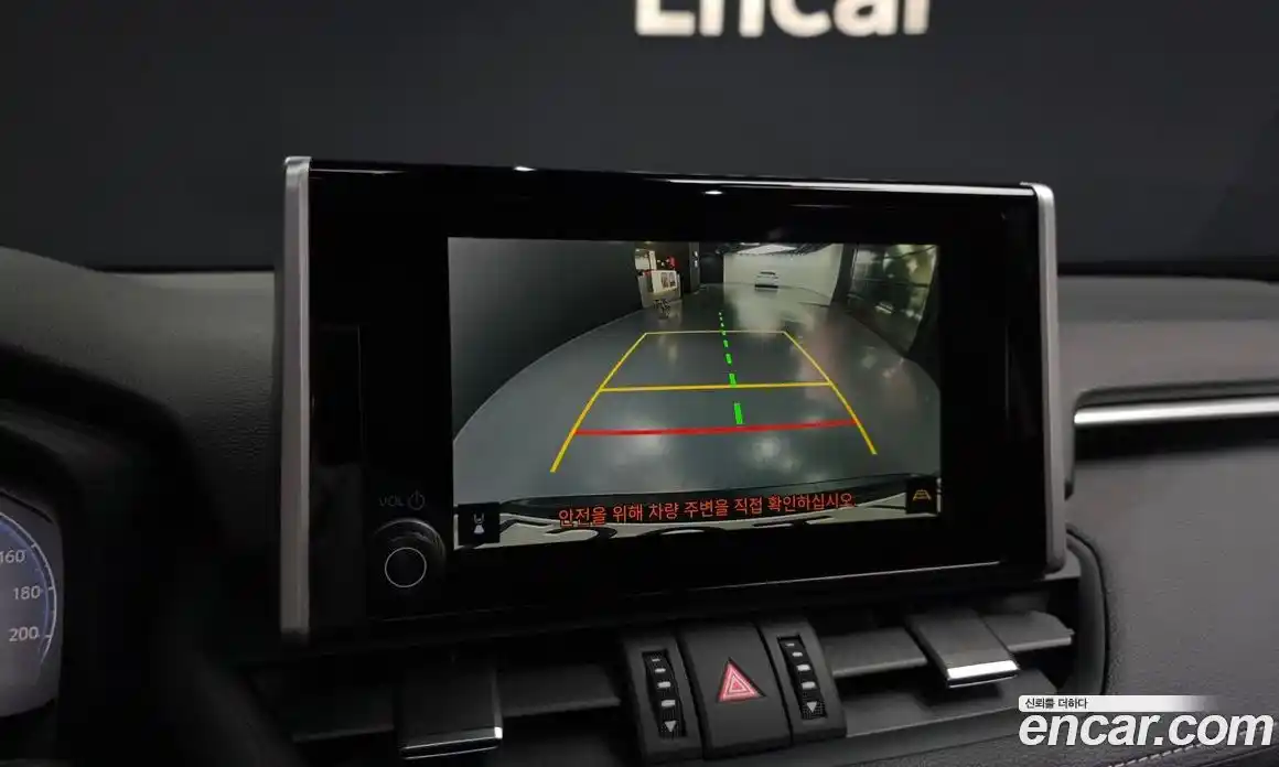 Toyota RAV4 2024 2.5 Автомат в Москве № 472930, фото 14