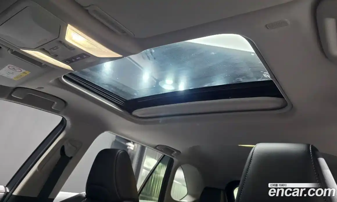 Toyota RAV4 2024 2.5 Автомат в Москве № 472930, фото 17