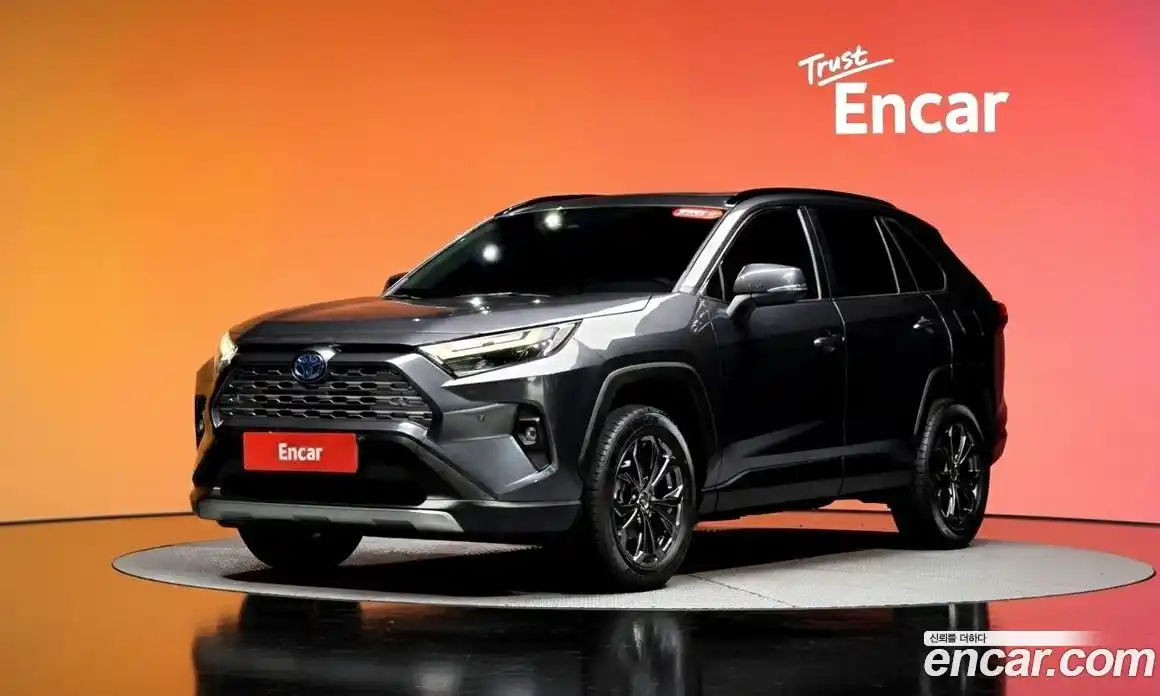 Toyota RAV4 2024 2.5 Автомат в Москве № 472930, фото 20