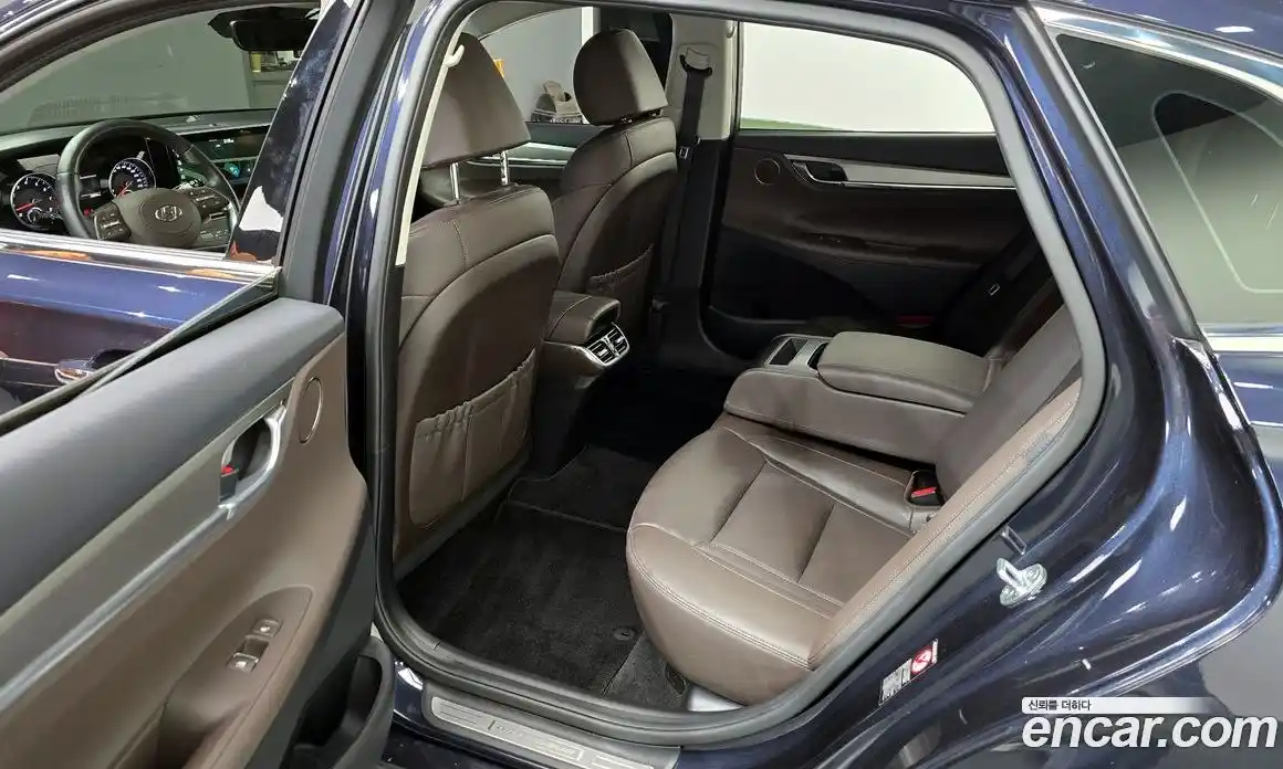 Hyundai Grandeur 2022 3.3 Автомат в Москве № 5610, фото 13