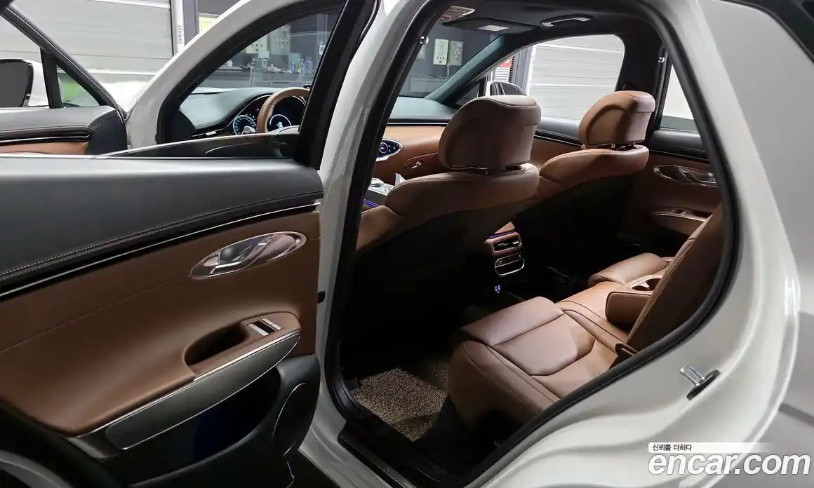 Genesis GV70 2023 2.5 Автомат в Москве № 76576, фото 16