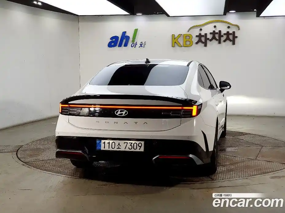 Hyundai Sonata 2024 2.0 Автомат в Москве № 8585, фото 3