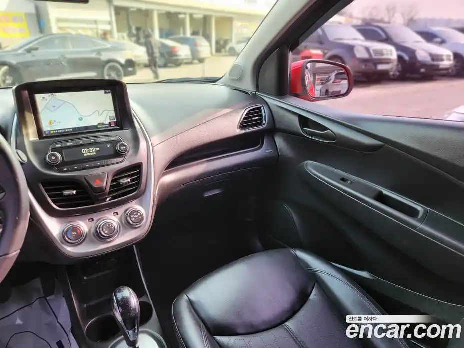 Chevrolet Spark 2016 1.0 Автомат в Москве № 103759, фото 11