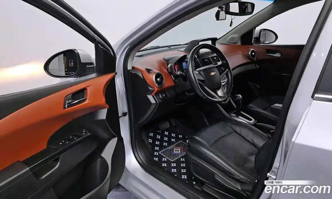 Chevrolet Aveo 2013 1.6 Автомат в Москве № 103889, фото 15