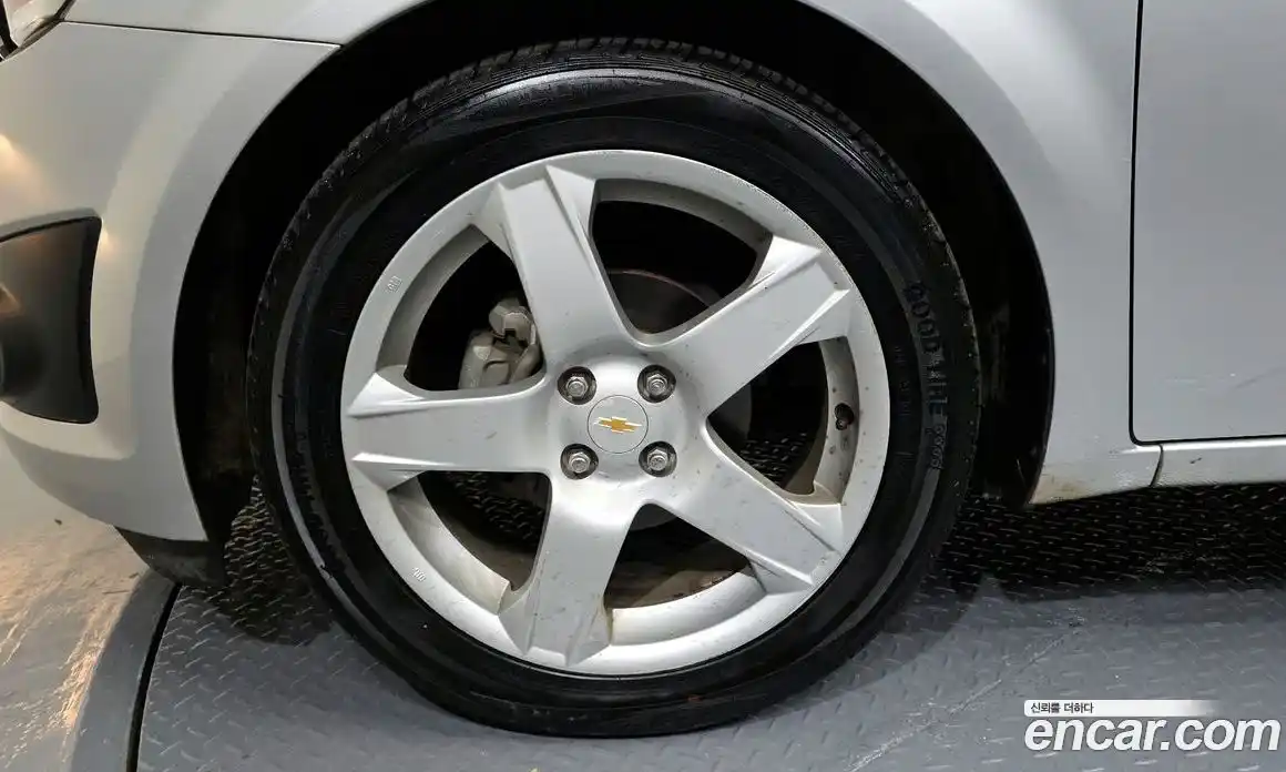 Chevrolet Aveo 2013 1.6 Автомат в Москве № 103889, фото 18