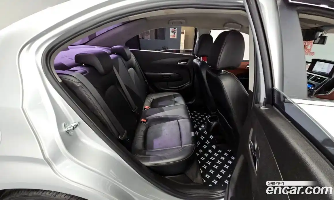 Chevrolet Aveo 2013 1.6 Автомат в Москве № 103889, фото 10