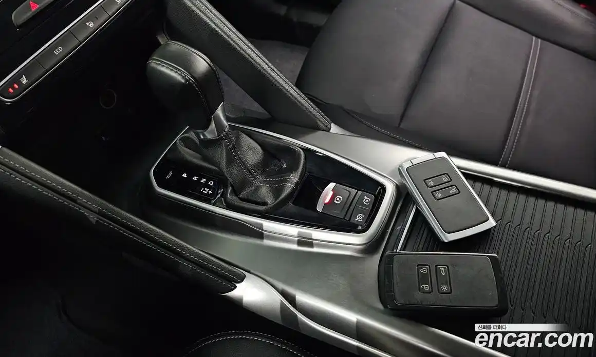 Renault QM6 2023 2.0 Автомат в Москве № 106093, фото 9