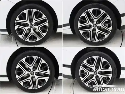 Hyundai Grandeur 2023 2.5 Автомат в Москве № 107962, миниатюра 5