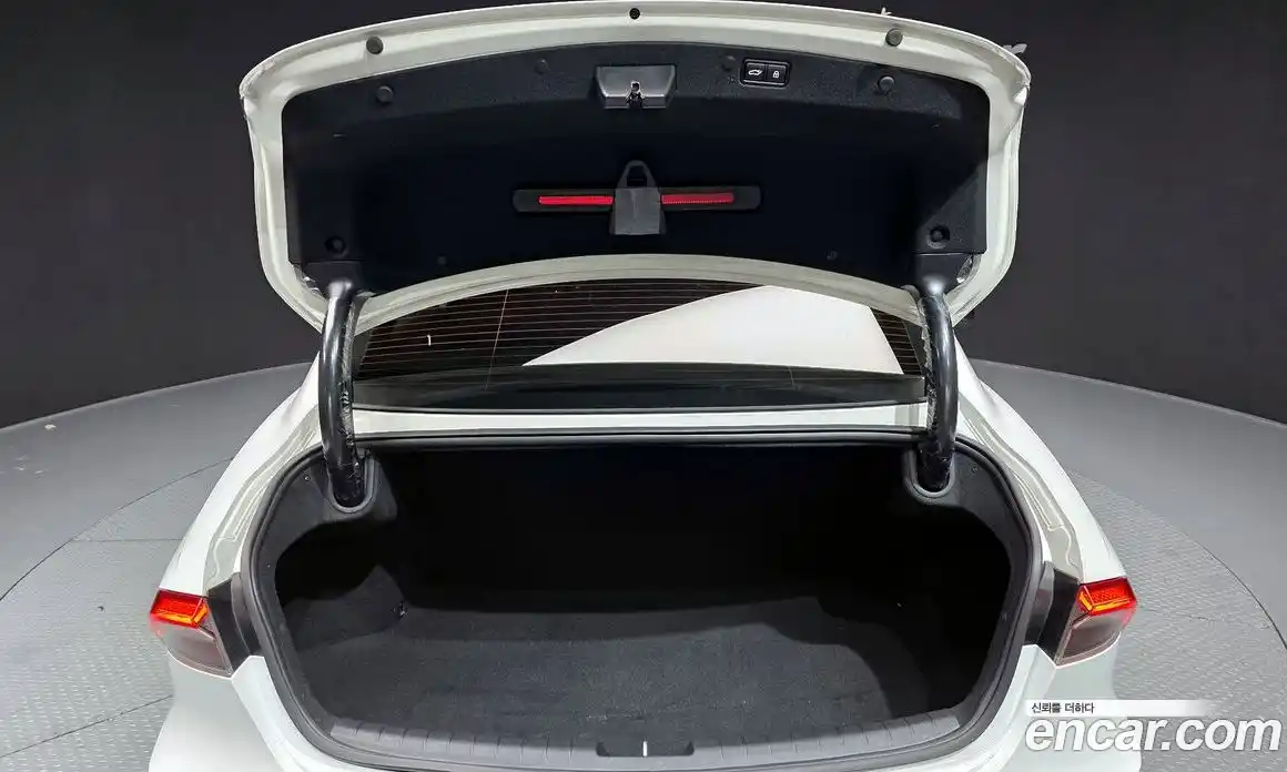 Hyundai Grandeur 2022 2.5 Автомат в Москве № 109382, фото 20