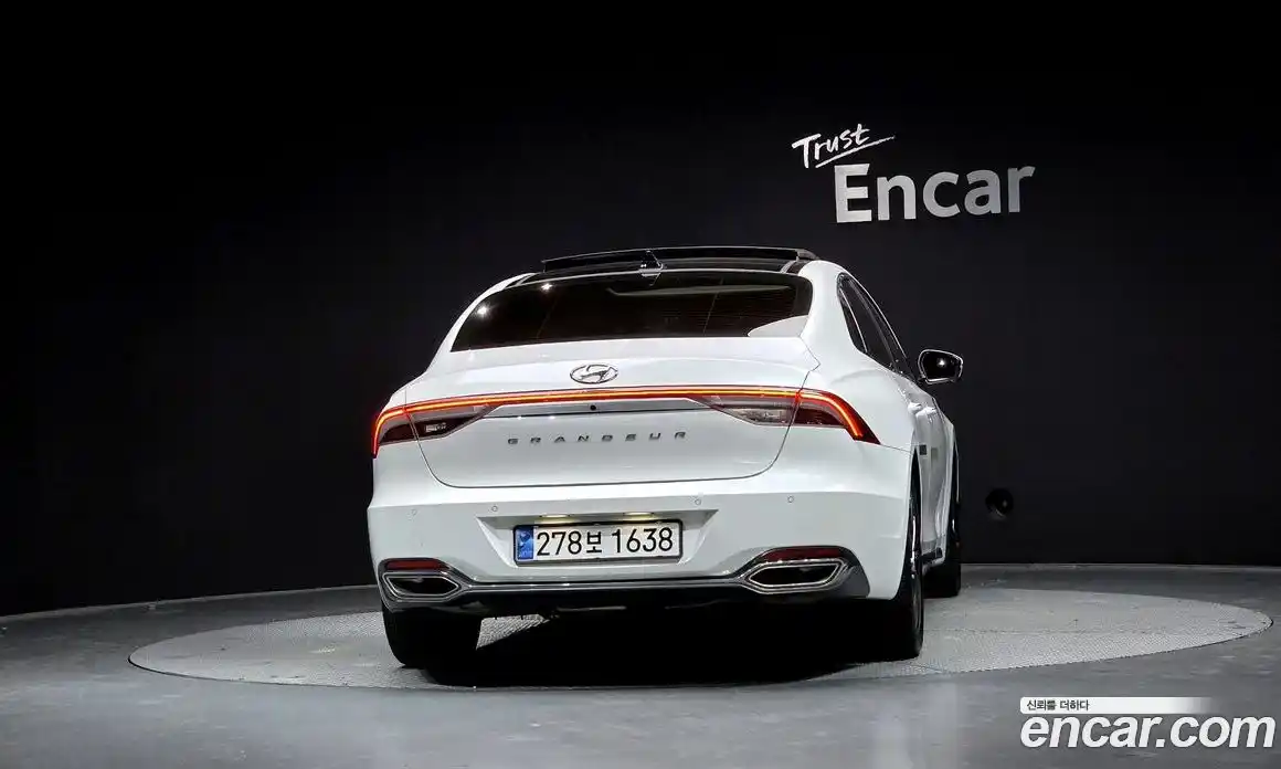 Hyundai Grandeur 2022 2.5 Автомат в Москве № 109382, фото 4