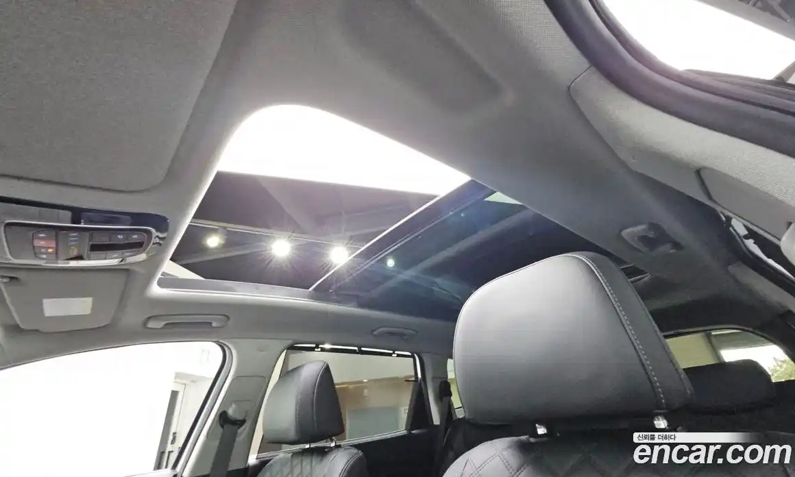 Hyundai Santa Fe 2023 1.6 Автомат в Москве № 112340, фото 19