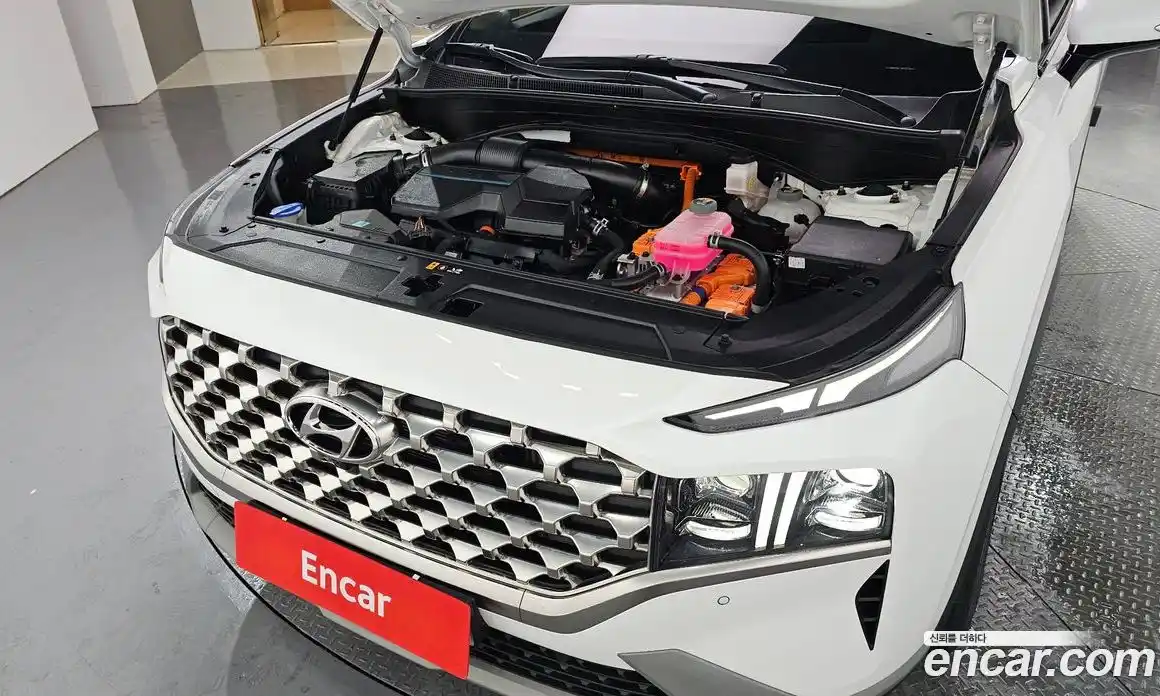 Hyundai Santa Fe 2023 1.6 Автомат в Москве № 112340, фото 5