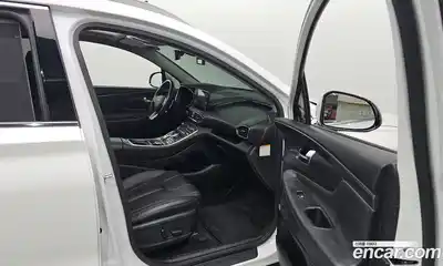 Hyundai Santa Fe 2023 1.6 Автомат в Москве № 112340, миниатюра 6