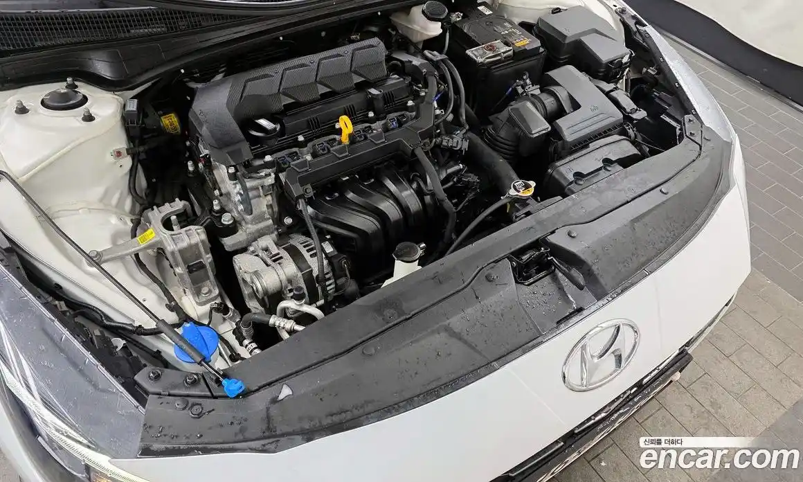 Hyundai Avante 2021 1.6 Автомат в Москве № 113410, фото 15