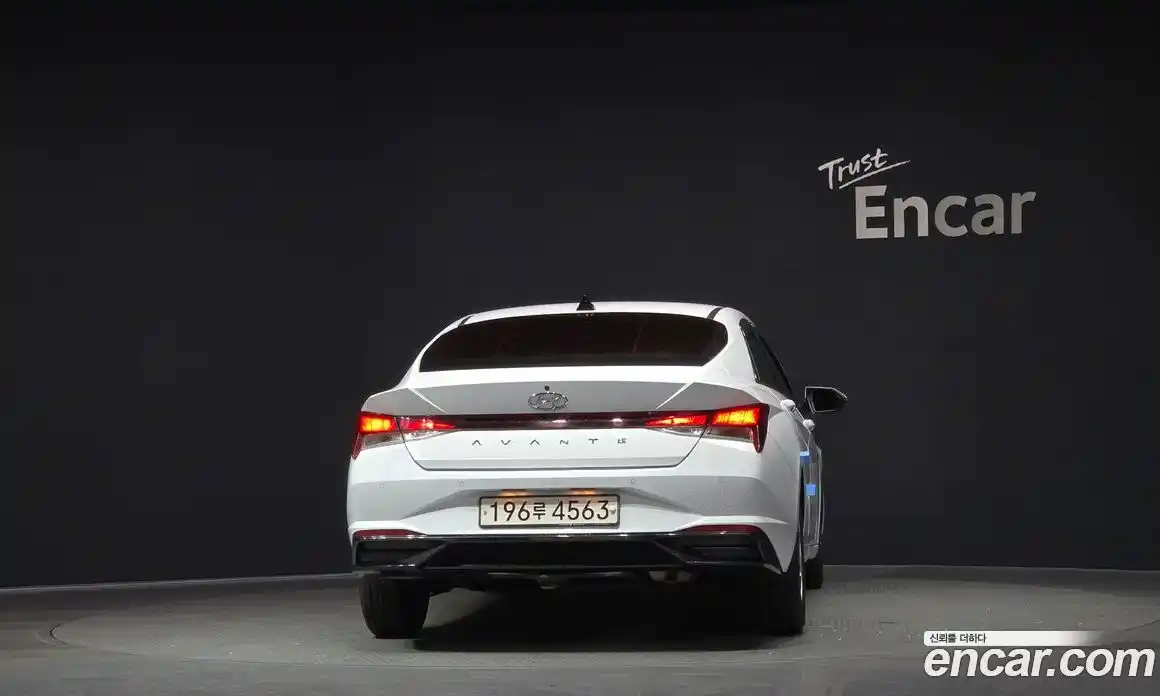 Hyundai Avante 2021 1.6 Автомат в Москве № 113410, фото 9