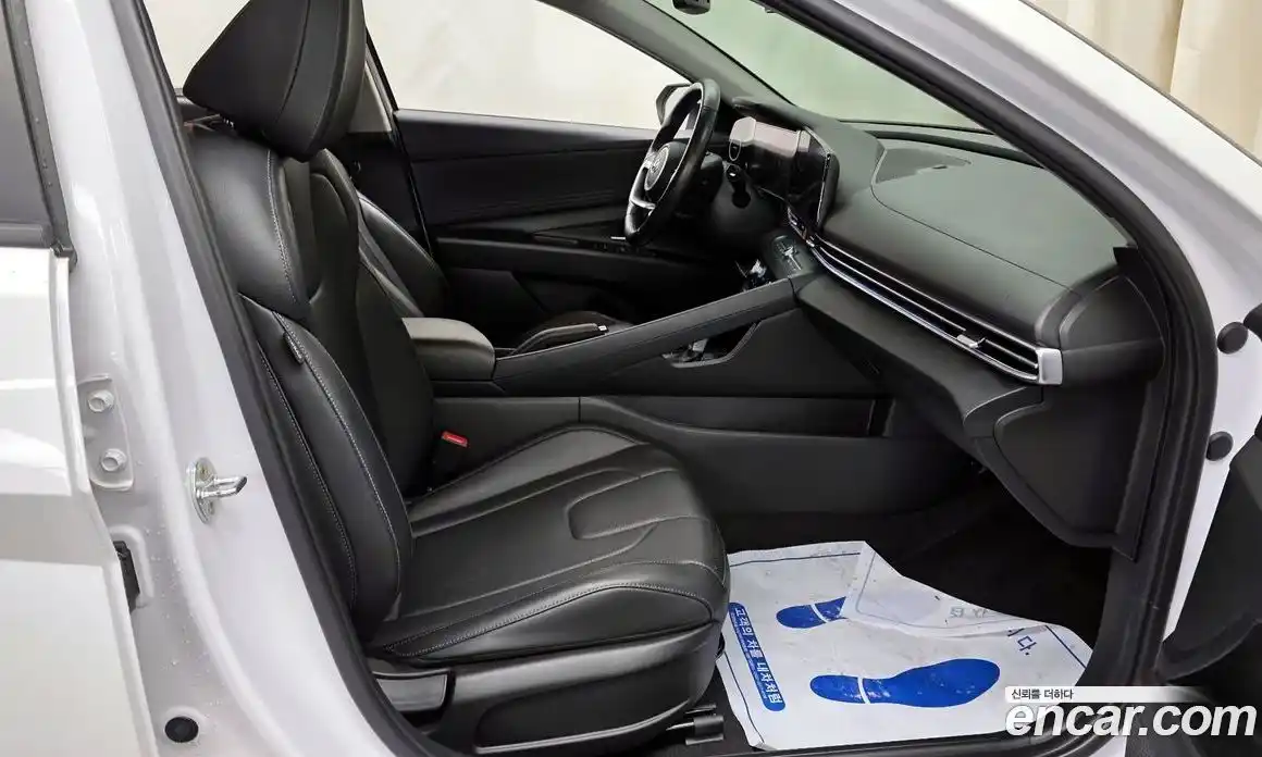 Hyundai Avante 2021 1.6 Автомат в Москве № 113410, фото 10