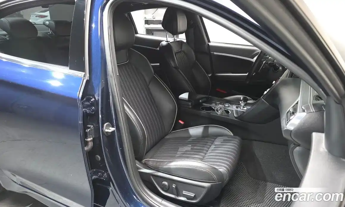 Genesis G70 2019 2.0 Автомат в Москве № 118031, фото 20