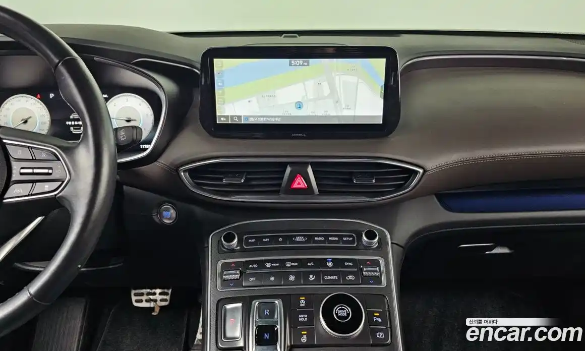 Hyundai Santa Fe 2021 2.2 Автомат в Москве № 119802, фото 14