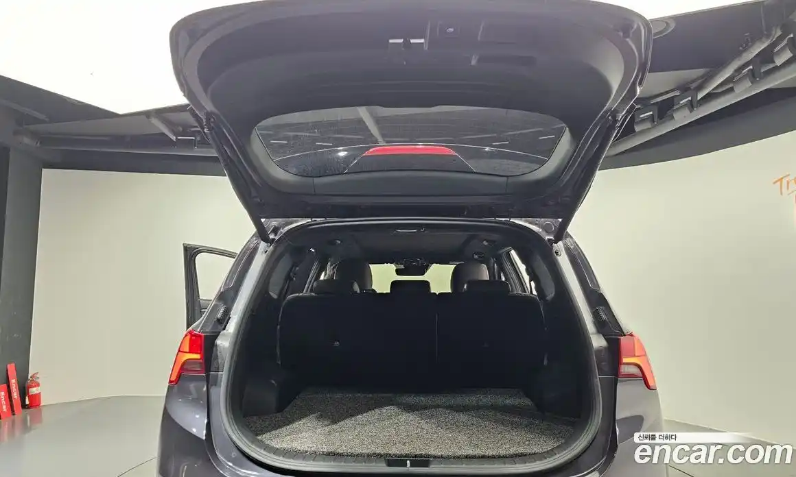 Hyundai Santa Fe 2021 2.2 Автомат в Москве № 119802, фото 20