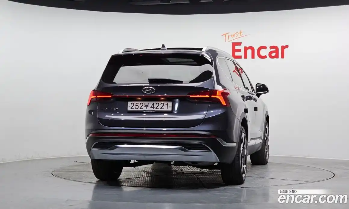 Hyundai Santa Fe 2021 2.2 Автомат в Москве № 119802, фото 4