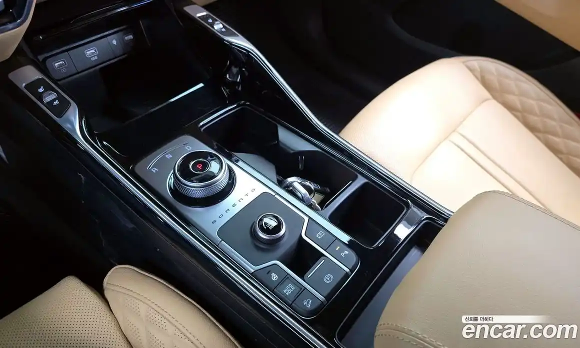 Kia Sorento 2023 1.6 Автомат в Москве № 120121, фото 14