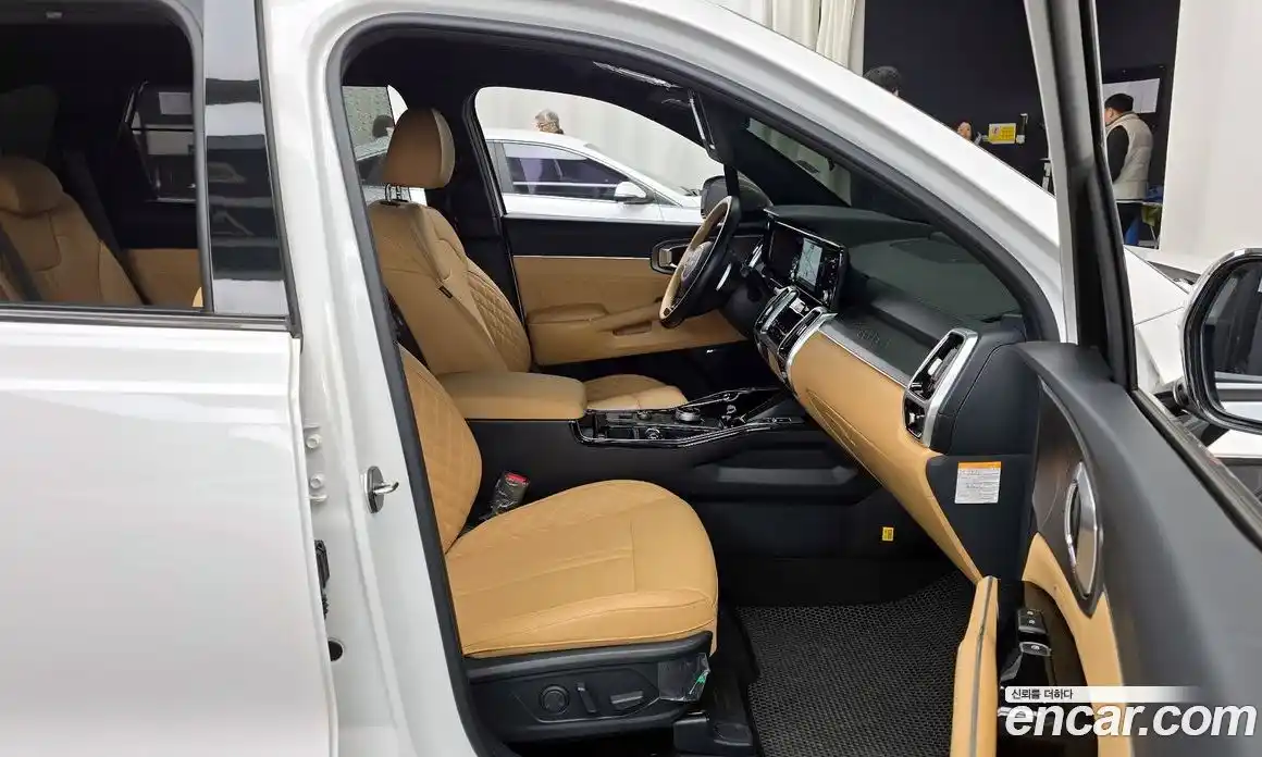 Kia Sorento 2023 1.6 Автомат в Москве № 120121, фото 6