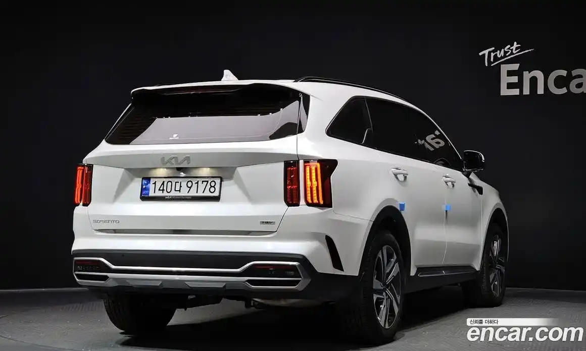 Kia Sorento 2023 1.6 Автомат в Москве № 120121, фото 7