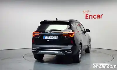 Kia Seltos 2021 1.6 Автомат в Москве № 121999, миниатюра 12