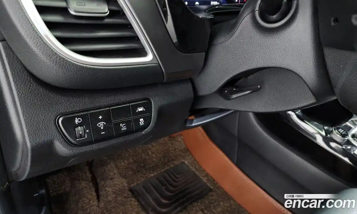 Kia Seltos 2021 1.6 Автомат в Москве № 121999, фото 17