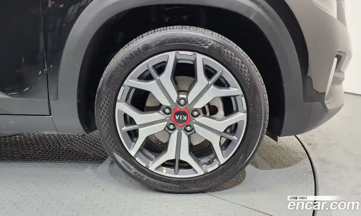 Kia Seltos 2021 1.6 Автомат в Москве № 121999, фото 20