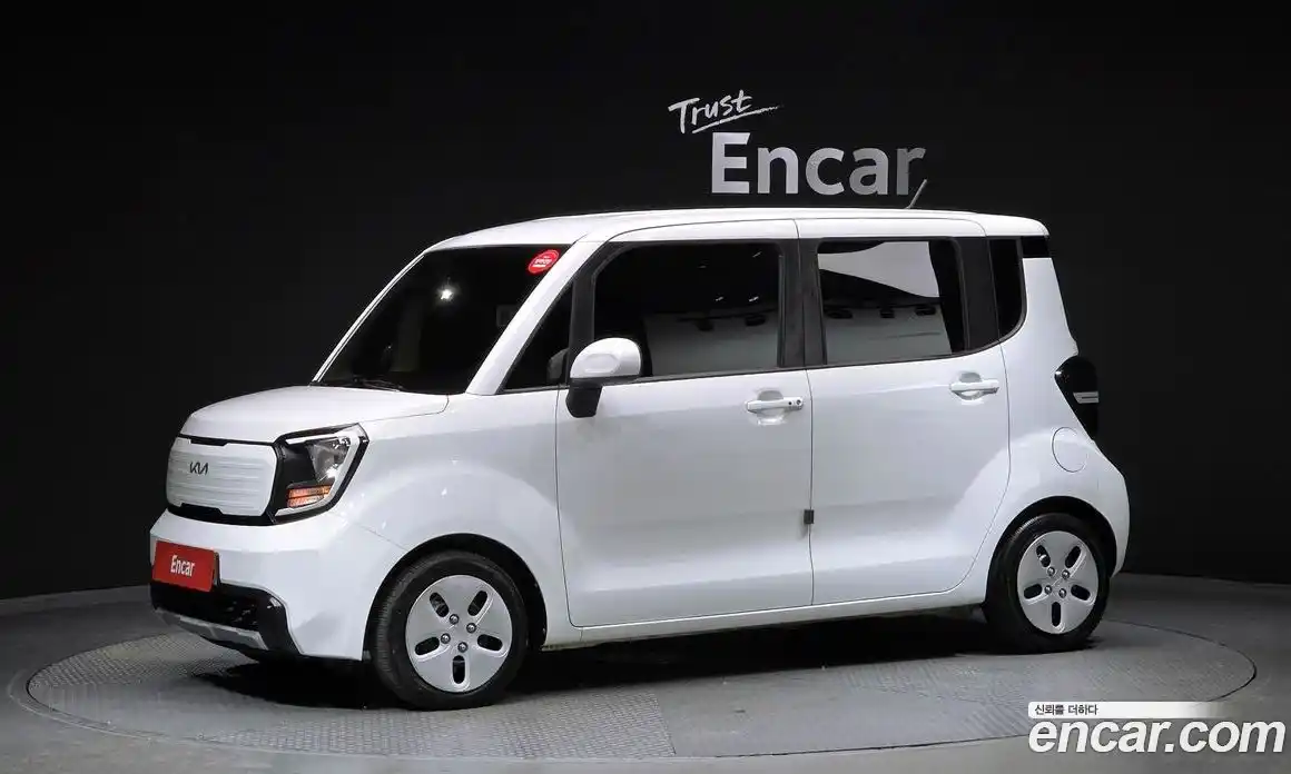 Kia Ray 2023 1.0 Автомат в Москве № 123918, фото 1