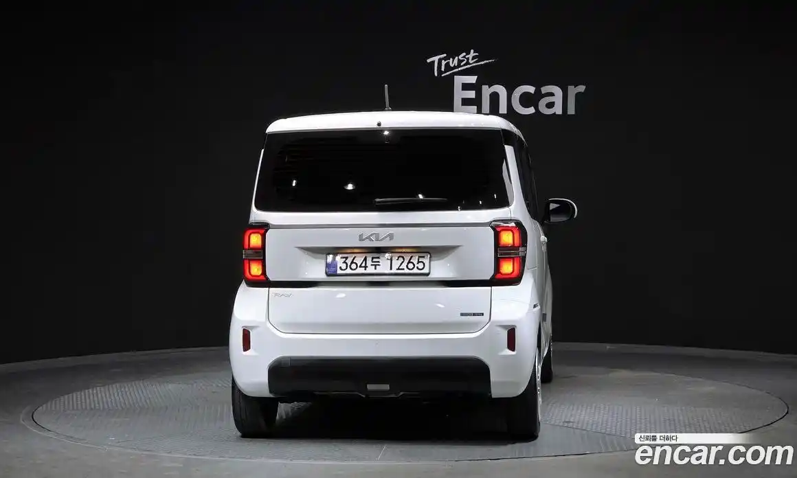 Kia Ray 2023 1.0 Автомат в Москве № 123918, фото 4