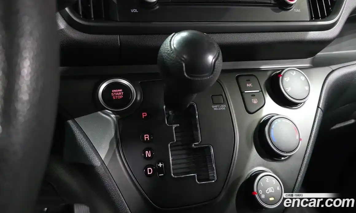 Kia Ray 2023 1.0 Автомат в Москве № 123918, фото 9