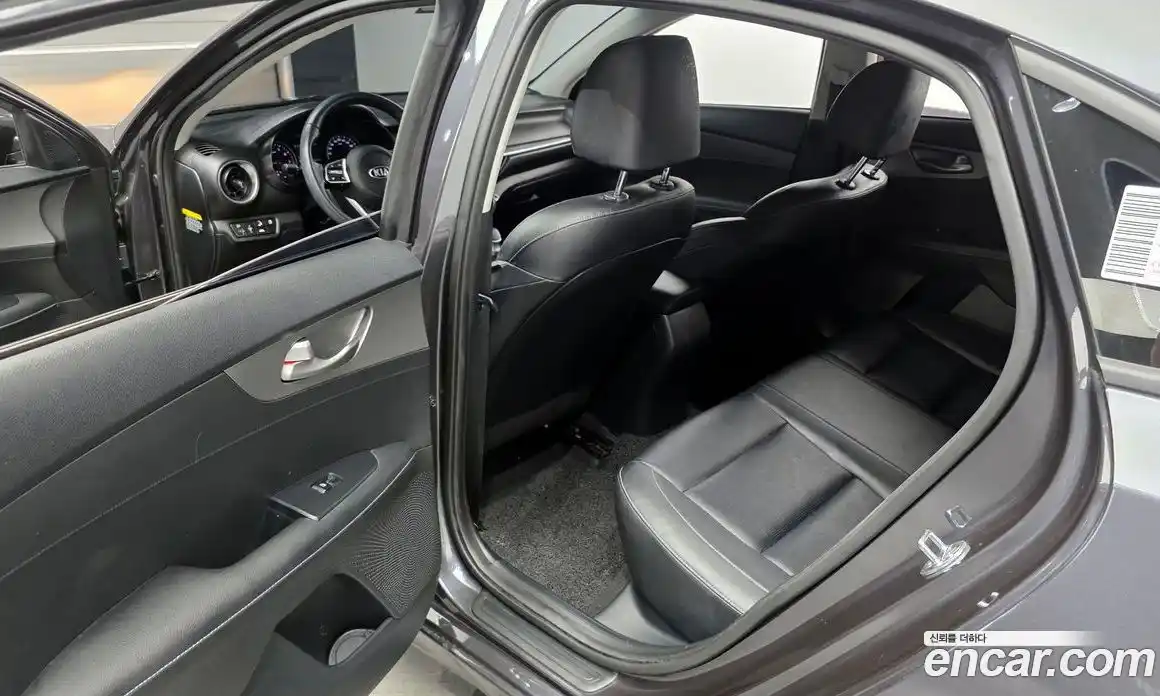 Kia K3 2021 1.6 Автомат в Москве № 124235, фото 20