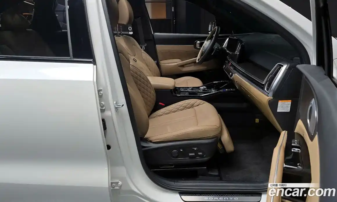 Kia Sorento 2024 1.6 Автомат в Москве № 128405, фото 14