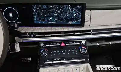 Hyundai Santa Fe 2024 1.6 Автомат в Москве № 130748, миниатюра 4