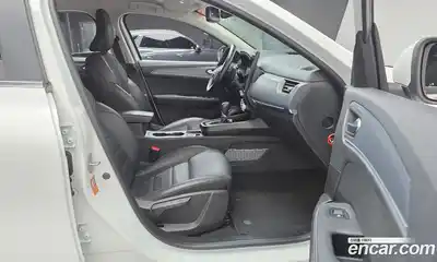 Renault XM3 2023 1.6 Автомат в Москве № 137033, миниатюра 5