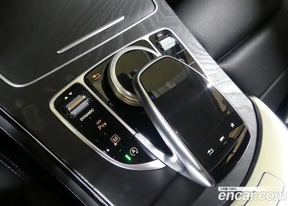 Mercedes-Benz GLC-Class 2019 2.0 Автомат в Москве № 137094, фото 18