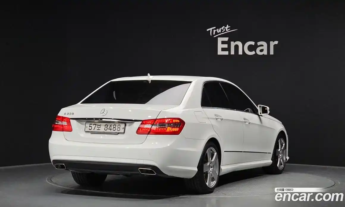 Mercedes-Benz E-Class 2013 3.5 Автомат в Москве № 137238, фото 12