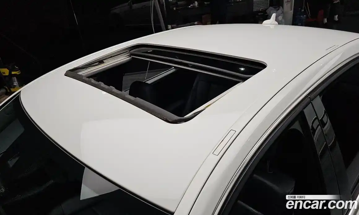 Mercedes-Benz E-Class 2013 3.5 Автомат в Москве № 137238, фото 15