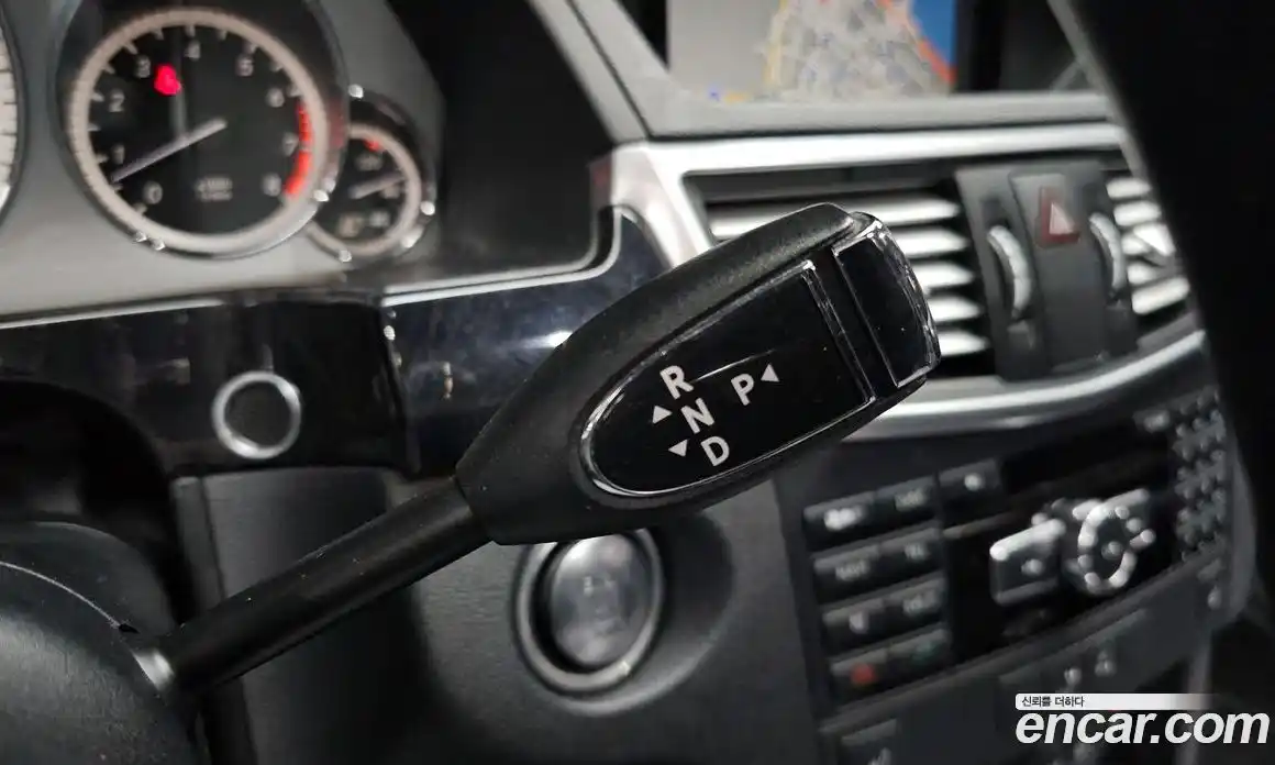 Mercedes-Benz E-Class 2013 3.5 Автомат в Москве № 137238, фото 10