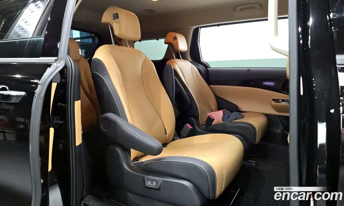 Kia Canival 2023 2.2 Автомат в Москве № 13918, фото 14