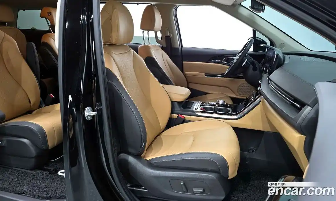 Kia Canival 2023 2.2 Автомат в Москве № 13918, фото 15